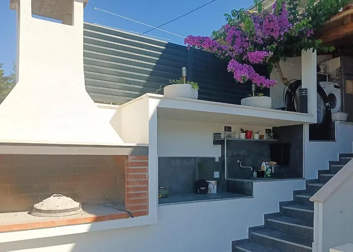 Awesome In With View